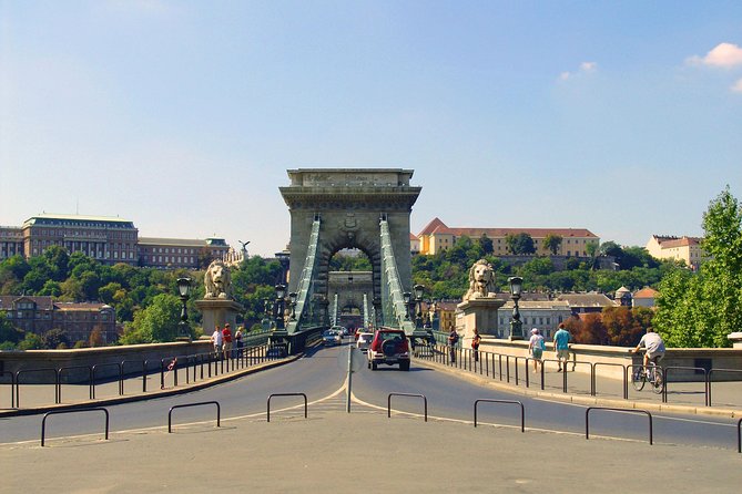 Budapest City Sightseeing Half-Day Tour - Heroes’ Square and City Park drives: how the big landmarks connect