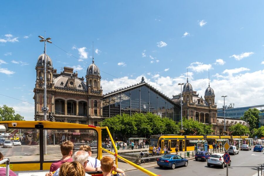 Budapest: City Sightseeing Hop-On Hop-Off Bus Tour & Extras - Drawbacks and tradeoffs to expect (so you can plan around them)