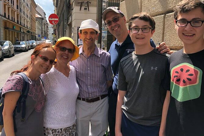 Budapest City Walk in Jewish Quarter - Beyond the big buildings: courtyards and everyday Jewish neighborhood life