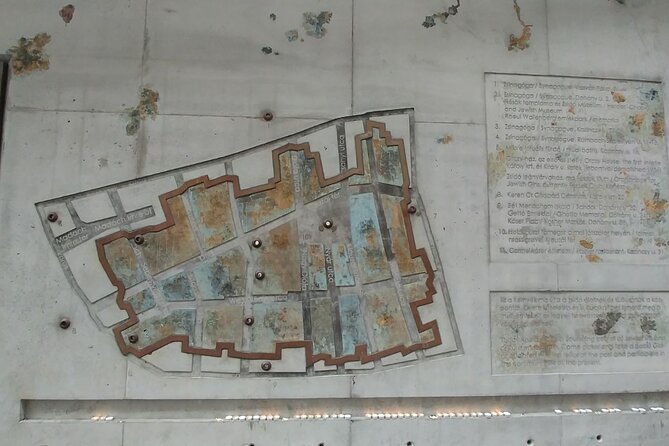 Budapest City Walk in Jewish Quarter - Jewish Museum and Jewish Archives exhibitions for real context