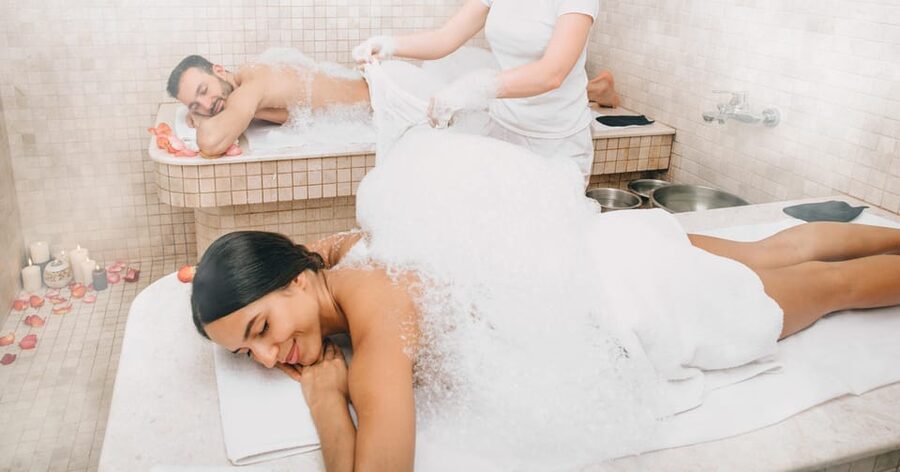 Budapest: Couple Holistic Swedish Massage with Jacuzzi Time - Private 20 Minutes in the Jacuzzi and Bath Setup