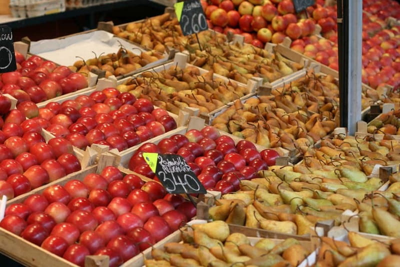 Budapest Culinary & Wine Walk—Budapest’s Signature Food Tour - Hungarian Ingredients Explained Through Real Food