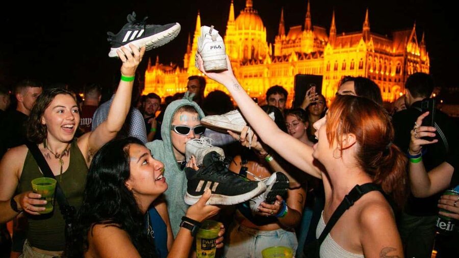 Budapest: Danube Beat Party Cruise with Drink Packages - Key takeaways before you go