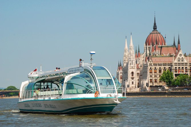 Budapest Danube Cruise with Drink, Audio Guide, Margaret Island - Cruising the Danube: Buda Castle, the Bridges, and Parliament Views
