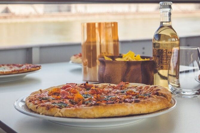 Budapest Danube Pizza Cruise with Welcome Drink - From the Castle District down to Margaret Bridge and the Chain Bridge