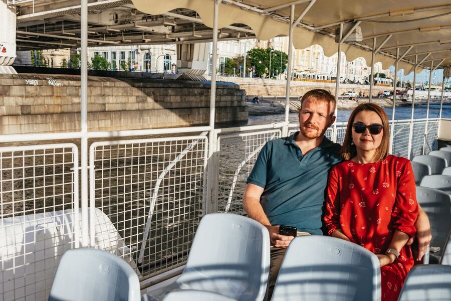 Budapest: Danube River City Lights Express Cruise - Audio Guide on Your Phone: The Earphone Rule That Makes It Better
