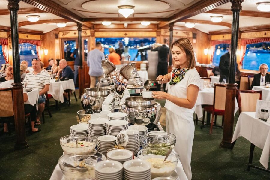 Budapest: Danube River Cruise with Dinner and Prosecco - Value for Money: Why This Is Often a Good Deal