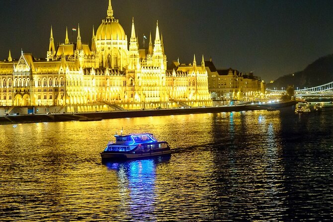 Budapest Danube Sightseeing Cruise with Unlimited Drinks - Finding the boat at Jane Haining rkp. 11, 1052 Budapest