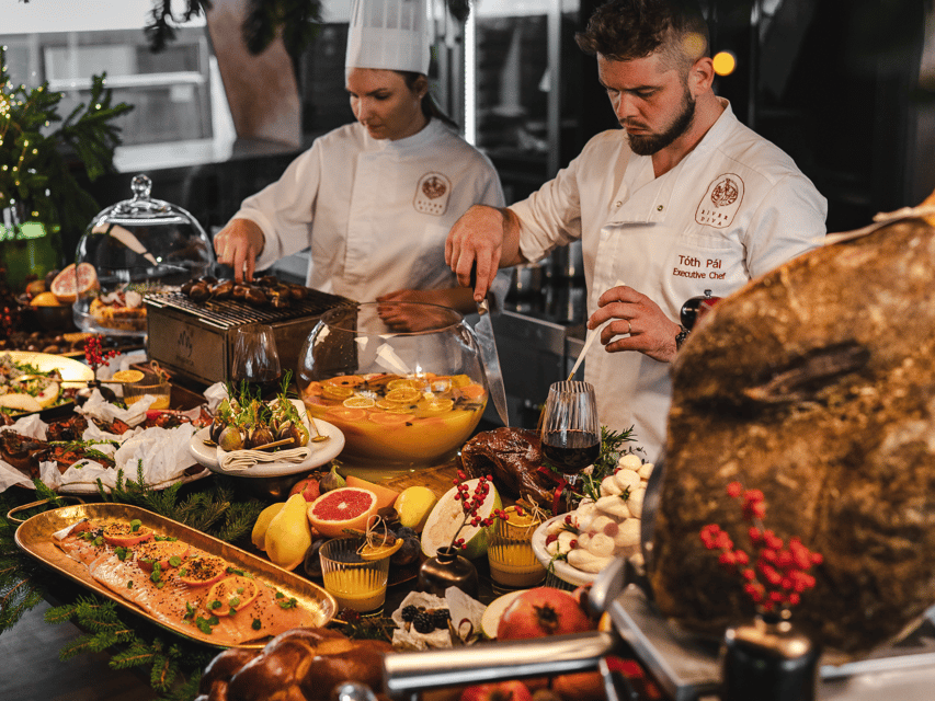 Budapest: Dinner Cruise with Live Music and Unlimited Drinks - The dinner option: chef-led menu and a show-kitchen feel