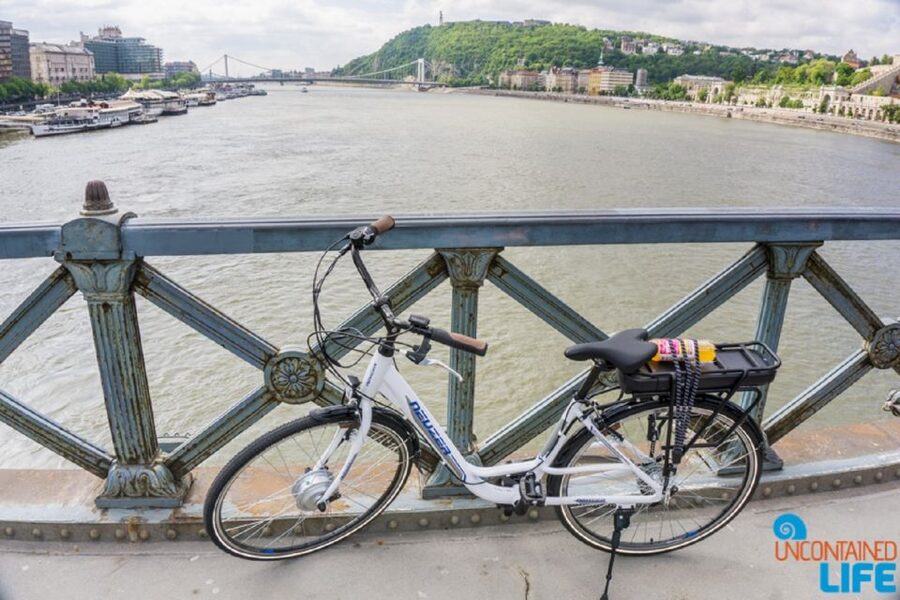 Budapest: E-Bike Guided Tour and Castle Hill - Meeting at Stasher and how the group ride typically feels