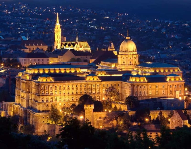 Budapest: Evening Castle Hill Tour with Fishermen's Bastion - Key things that make this tour worth your time