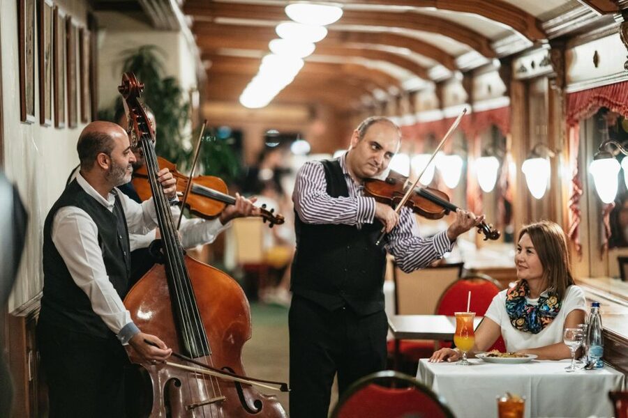 Budapest: Evening Cruise including Drinks and Live Music - So, Should You Book This Budapest Evening Cruise?