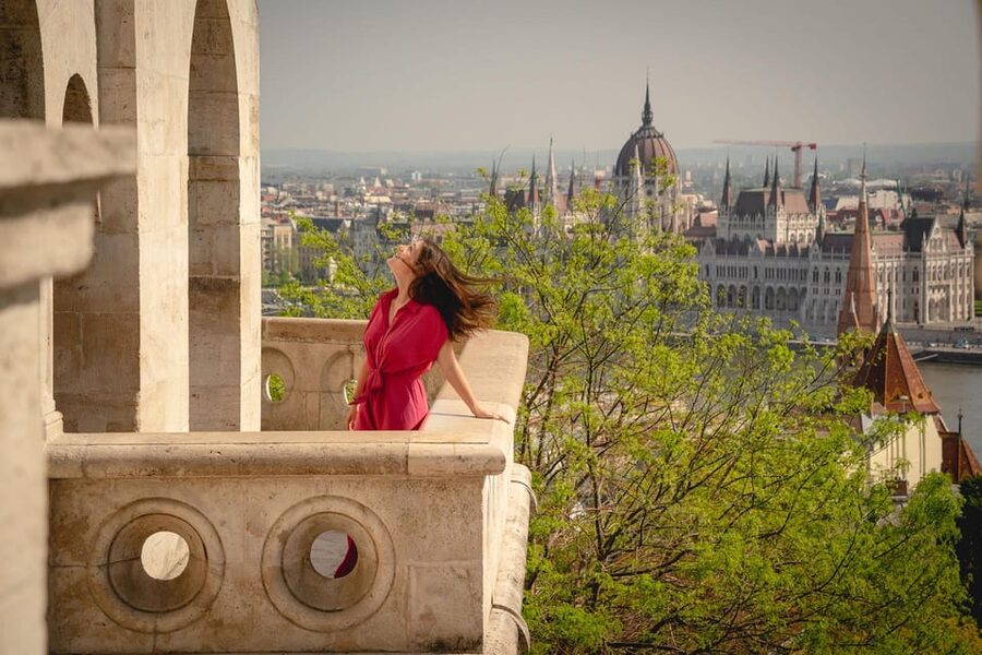 Budapest: Fast Private Photoshoot at Fisherman's Bastion - Fisherman’s Bastion as your photo backdrop, not just a sightseeing stop