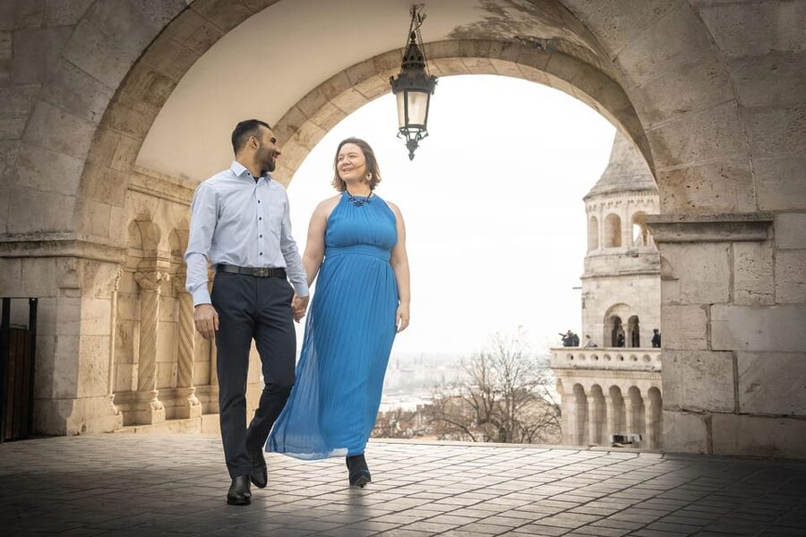 Budapest: Fast Private Photoshoot at Fisherman's Bastion - Communication that helps you feel in control