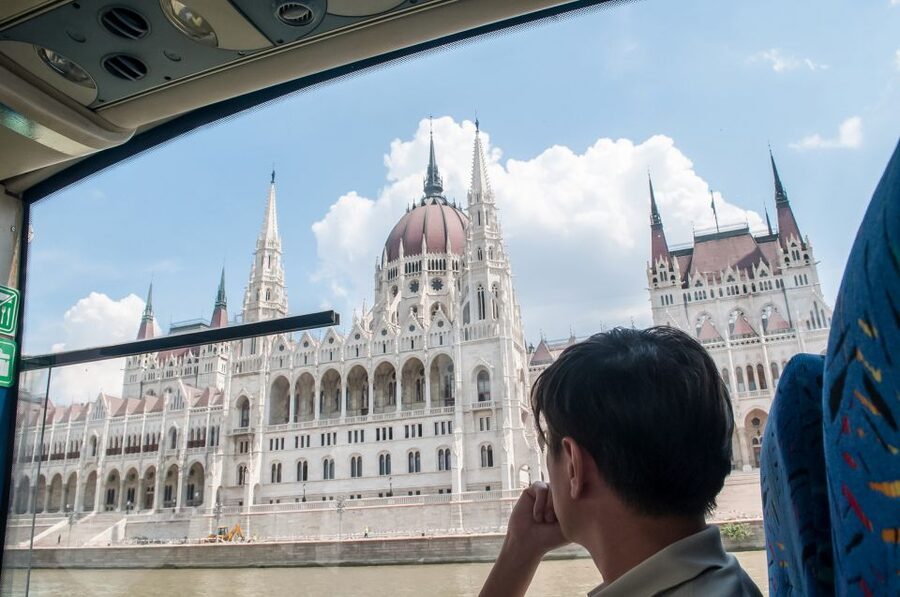 Budapest: Floating Bus Tour by Land and Water - How long is long enough: 50 minutes versus 1.5 hours