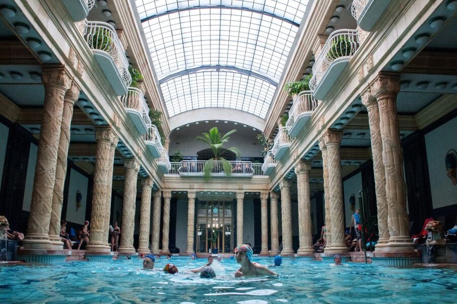 Budapest: Full-Day Gellért Spa Ticket - Timing: How to Avoid the Crowds and Still Enjoy the Atmosphere