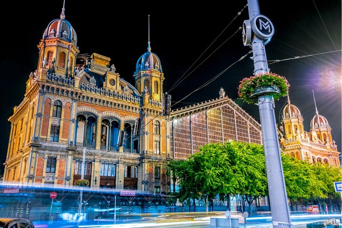 Budapest Ghost Quest: Self-Guided Haunted City Adventure - The core sights: Heroes’ Square and Vajdahunyad Castle
