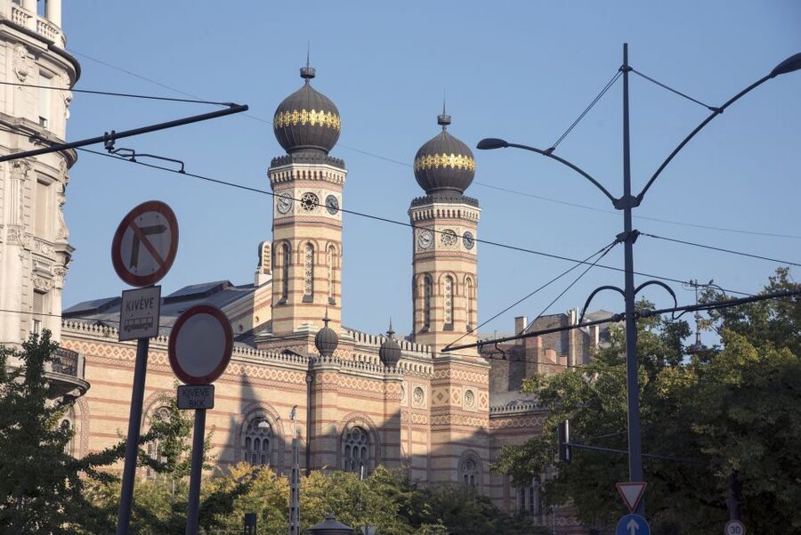 Budapest: Grand City Tour with Parliament Visit - Elizabeth Bridge and Margaret Bridge, Plus City Park Landmarks