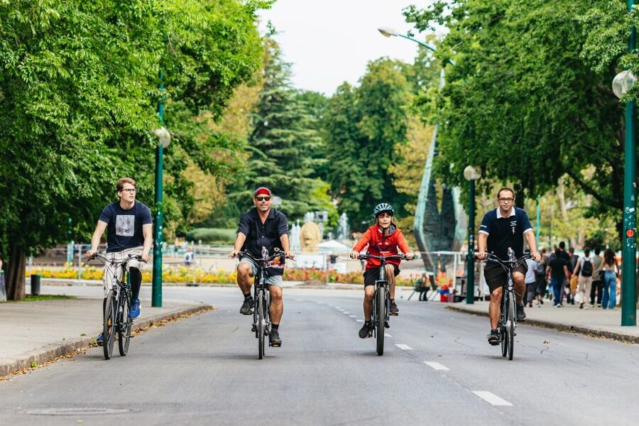 Budapest: Grand Sightseeing Bike Tour - Quick hits you will feel in Budapest