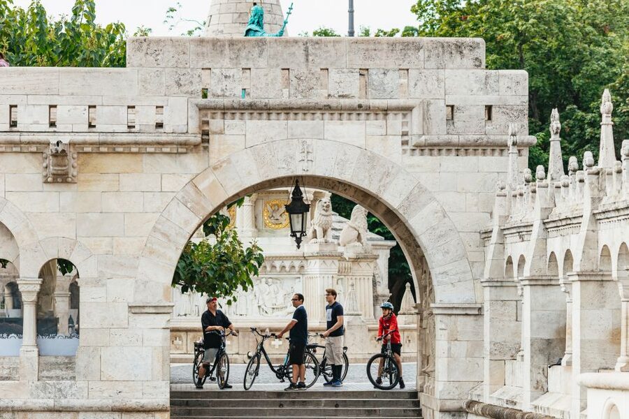 Budapest: Grand Sightseeing Bike Tour - Value check: why $44 feels fair for a 3-hour city loop