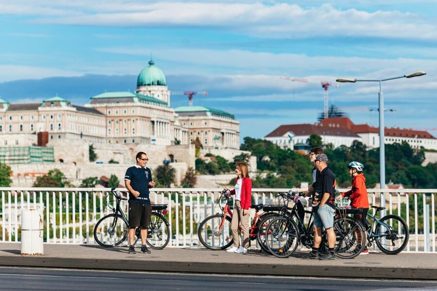 Budapest: Grand Sightseeing Bike Tour - A first timer’s shortcut: why this route works