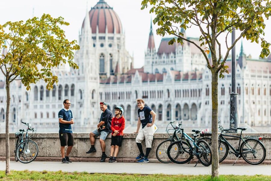Budapest: Grand Sightseeing Bike Tour - Andrássy Avenue, the Opera House, House of Terror, and Heroes’ Square