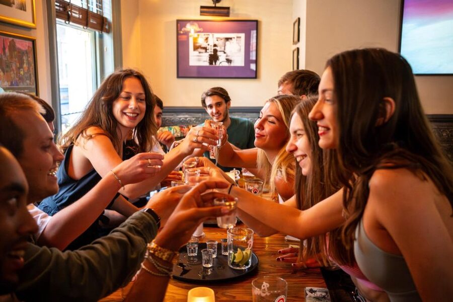 Budapest: Guided Bar Crawl Walking Tour - Key Things That Make This Budapest Night Crawl Feel Worth It