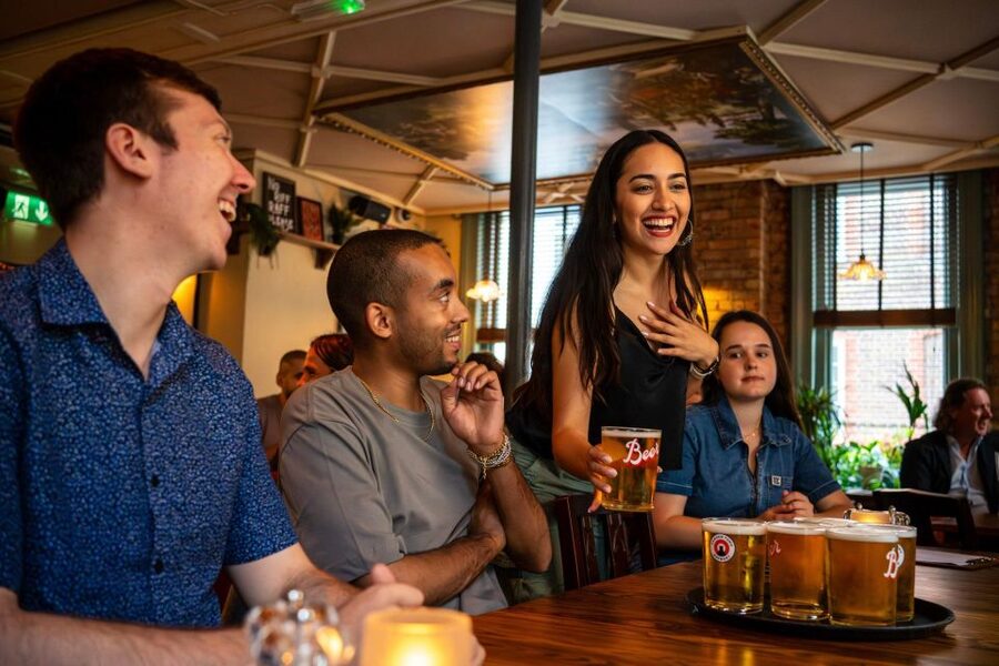 Budapest: Guided Bar Crawl Walking Tour - Why This Tipsy Tour Works for Your First Big Night in Budapest