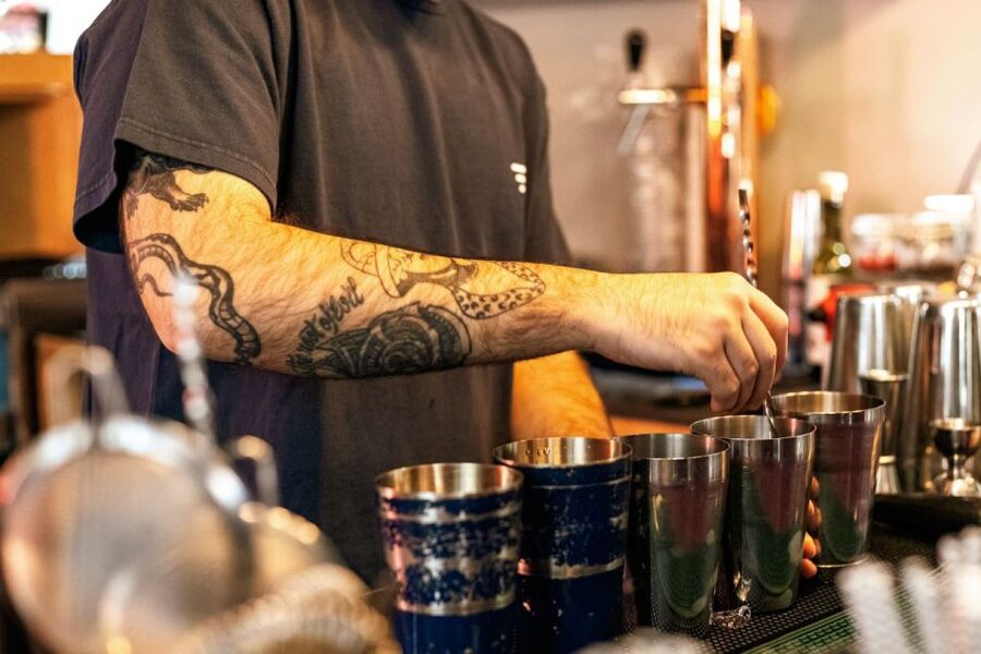 Budapest: Guided Bar Crawl Walking Tour - Fröccs, Pálinka, Beer, and Shots: What You Taste and Why It Matters