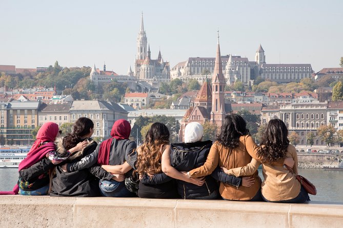 Budapest Guided City Tour and Danube Cruise Audio Guide - The Danube Cruise: Headphones in 30 Languages, WiFi, and a Drink