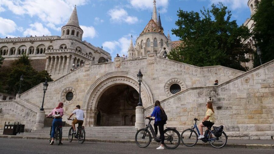 Budapest: Guided E-Bike Sightseeing Tour - Why this Budapest e-bike route works
