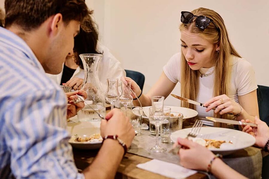Budapest Guided Food Tour with Drinks Included - Pálinka, Tokaji, Beer, and Shots: Drink Pairings That Explain Hungary