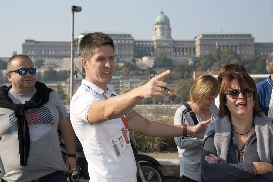 Budapest: Guided Walking Tour of Pest - Key highlights worth your attention