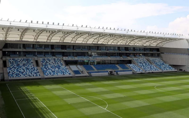 Budapest: Hidegkuti Stadium Guided Tour - Where the history fits: Hidegkuti, MTK trophies, and the 2016 opening