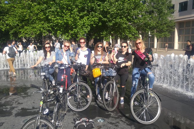 Budapest Highlights Bike Tour - Stop 1: Szabadság tér and the Soviet Monument context