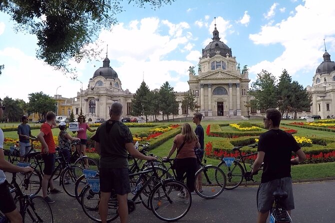 Budapest Highlights Bike Tour with a local guide - Vajdahunyad Castle and the park-to-city shift