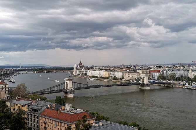 Budapest Highlights Private E-bike Tour - Stop 1: Zed Bikes Open, then you roll out quickly