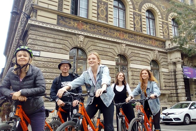 Budapest Historic Downtown Bicycle Tour in small groups - Price and value: what about $41 buys you in real time