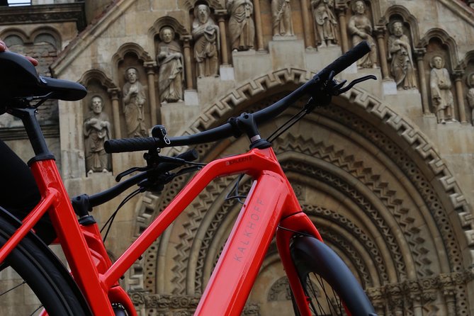 Budapest: Historic Downtown ride on E-Bicycles Buda & Pest - Price and value: is $65.33 a good deal?