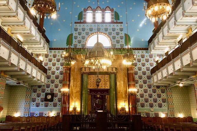 Budapest Jewish Heritage: Synagogues, Shoes, Secrets & Flódni - Shoes on the Danube Bank: a memorial you cannot ignore