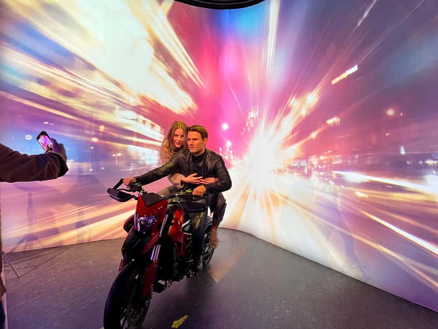 Budapest: Madame Tussauds Entry Ticket - Cinema Café, E.T. bike fun, and the tech show feel