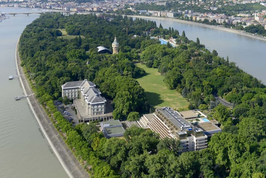 Budapest: Margaret Island, Salt Cave treatment - Meeting at the Medical Spa Desk: how the session starts