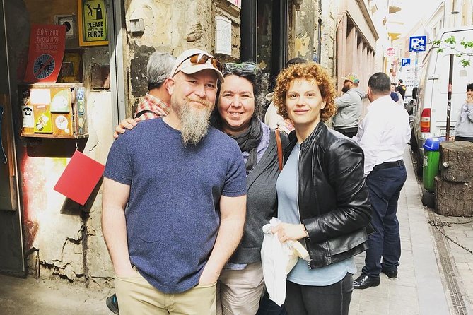Budapest Market Tour & Home Cooking Class with local Chef & Guide - The food flow: Farmer’s plate, wine, and a full meal