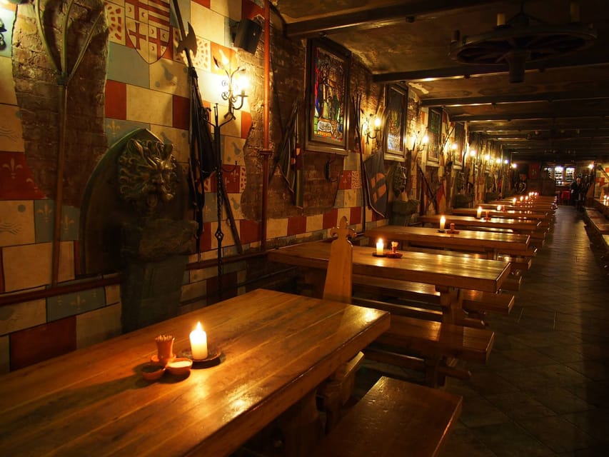 Budapest: Medieval Dinner Show with Drinks - The Show: Swordsmen, Jugglers, and Belly Dance in Short Segments