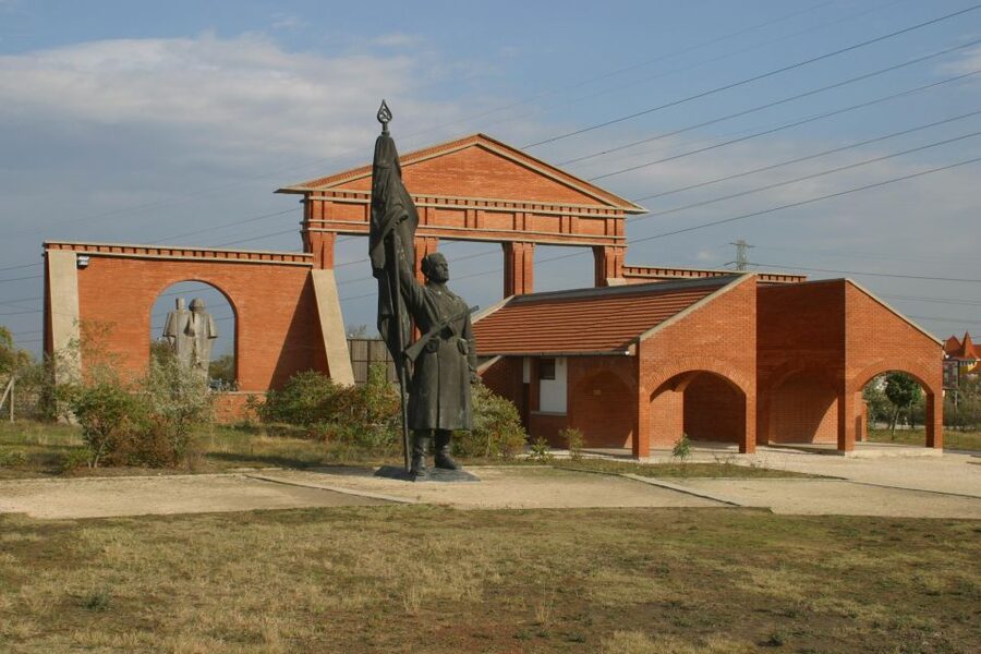 Budapest: Memento Park Ticket - Key things I’d circle before you buy