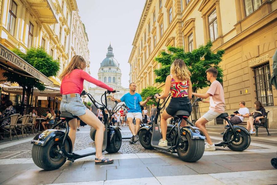 Budapest: MonsteRoller E-Scooter Tour - Riding rules that affect how the day feels