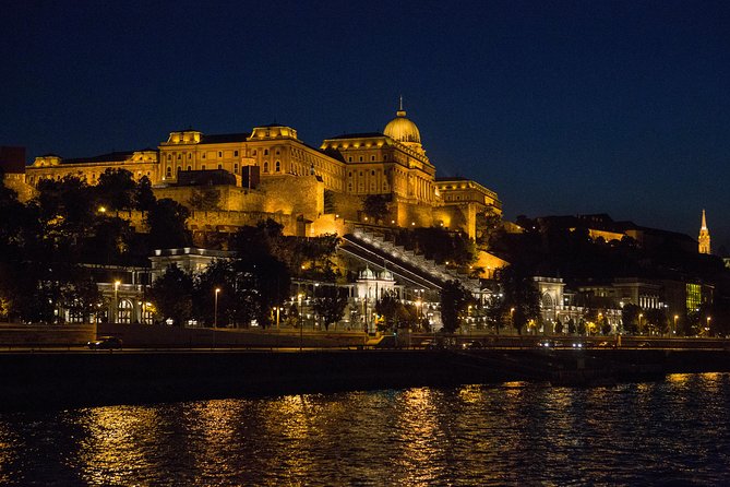 Budapest Night Walking Tour with Danube River Cruise - Parliament and Széchenyi Lánchíd: Where the City Postcards Really Begin