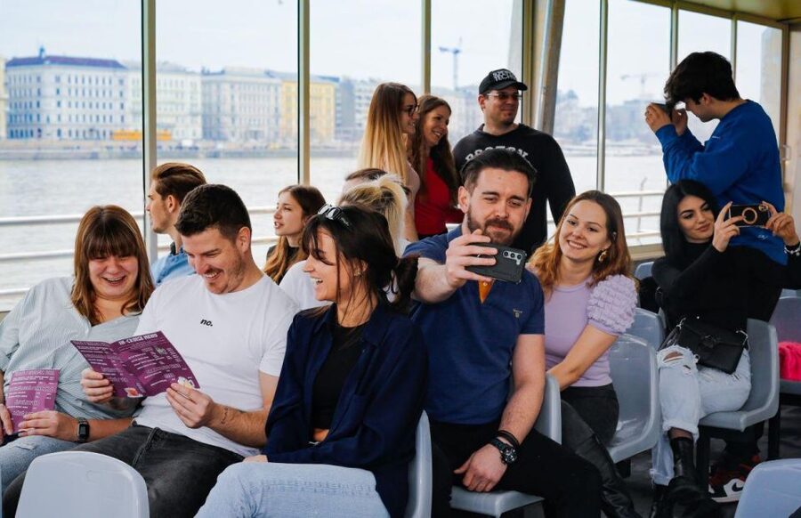 Budapest: Nighttime or Daytime Sightseeing Cruise - Value for money, and what makes it feel worth $14