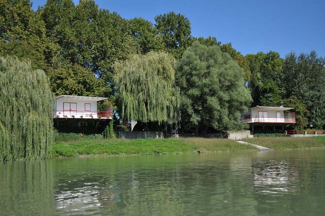 Budapest North Canoe Trip - Meeting point, timing, and how the private setup changes the vibe