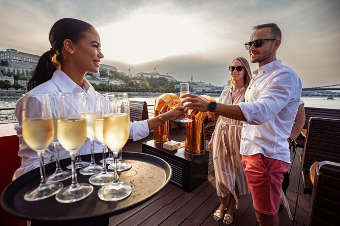 Budapest Paddle Steamer Danube Cruise with Tokaj & Audio Guide - Tokaj Welcome Drink, Prosecco Options, and the Onboard Bar Reality